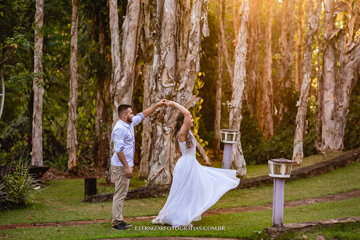 ENSAIO DE CASAL
FOTOGRAFIA DE CASAL MIRAGUA BROTAS