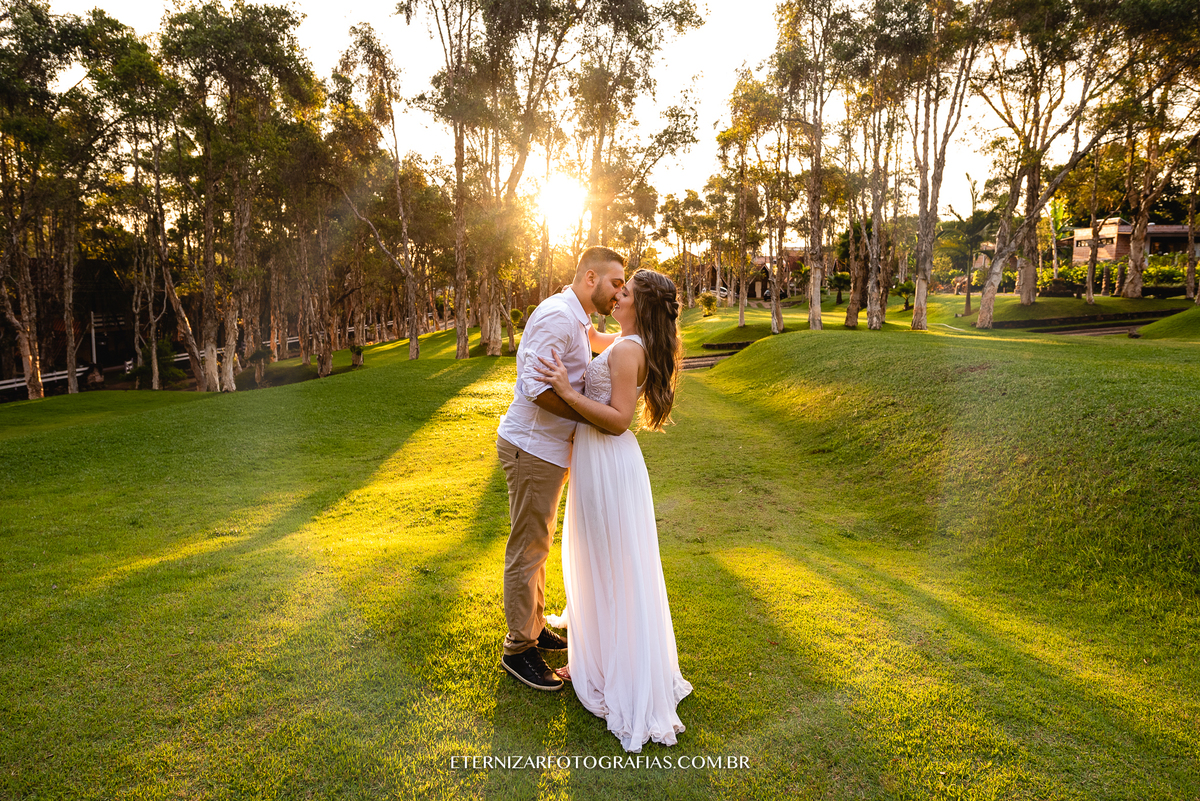 ENSAIO DE CASAL
FOTOGRAFIA DE CASAL POR DO SOL