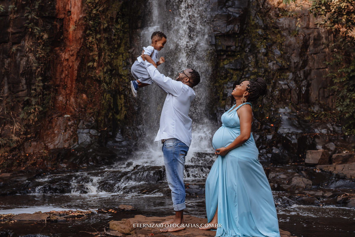 ENSAIO DE 
FOTOGRAFIA DE GESTANTE  EM BROTAS-FIM DE TARDE
