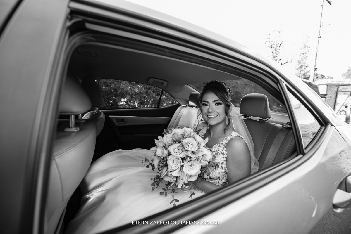 Casamento no Campo Chácara Veneza carro da noiva