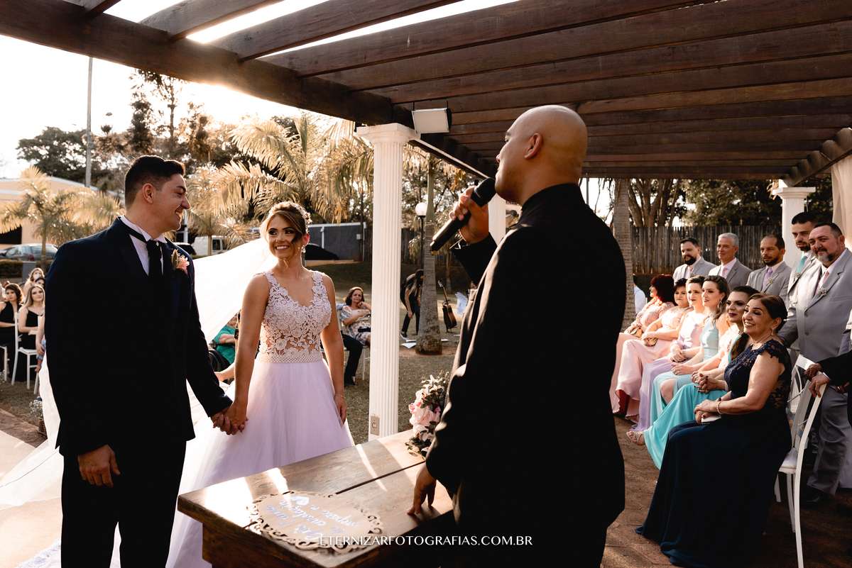 Casamento no Campo Chácara Veneza Por do Sol 