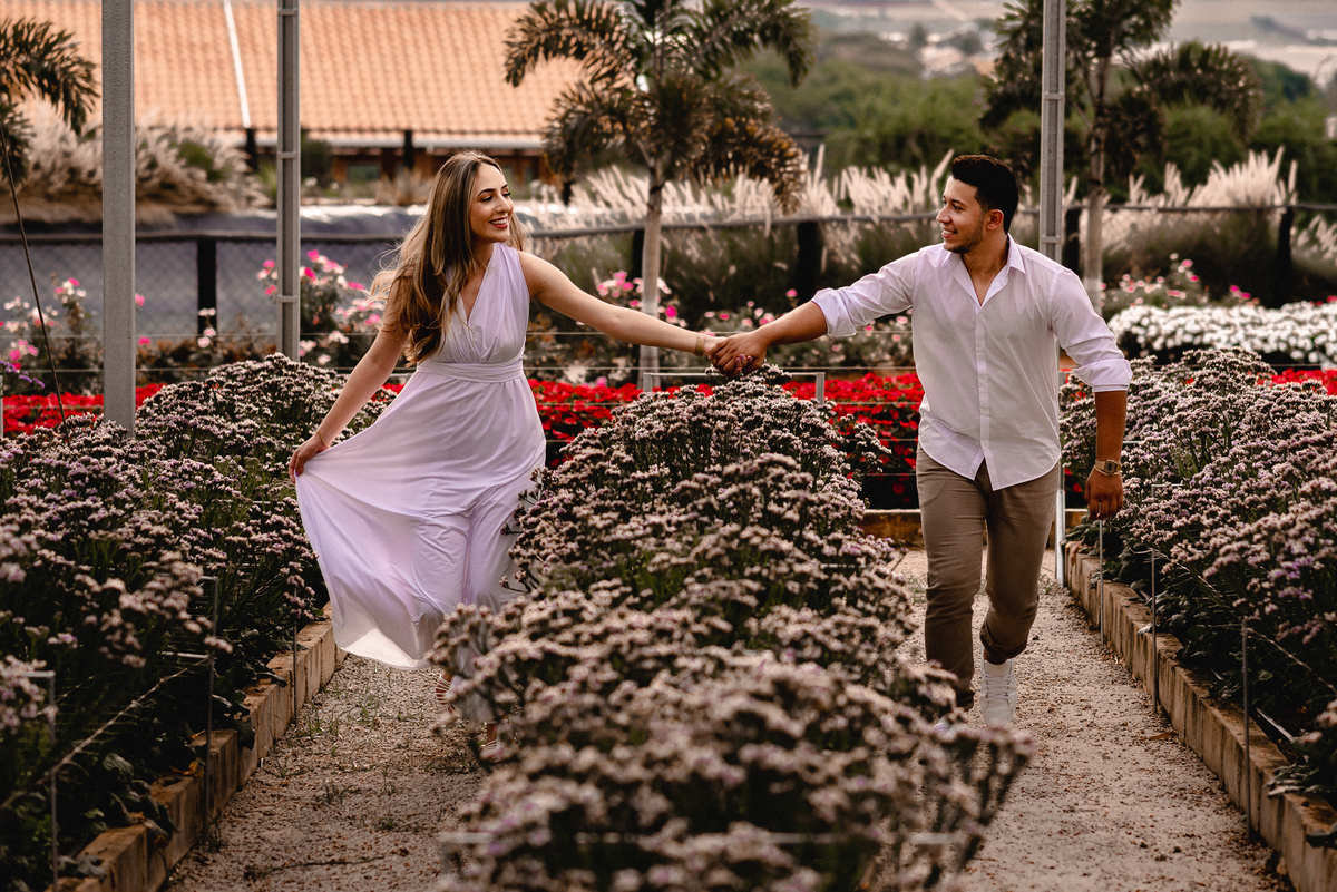 ENSAIO PRÉ-WEDDING EM HOLAMBRA-SP | PRÉ CASAMENTO HOLAMBRA-SP |  ENSAIO DE CASAL HOLAMBRA-SP | ENSAIO DE CASAL | 

FOTOS CASAL NO POR DO SOL | FOTOGRAFO DE CASAMENTO BAURU-SP | FOTOGRAFO EM BAURU-SP | HOLAMBRA CIDADE DAS FLORES

ENSAIO NO CAMPO DE FLORES 
