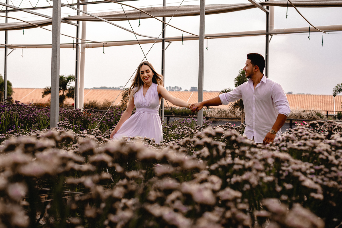 ENSAIO PRÉ-WEDDING EM HOLAMBRA-SP | PRÉ CASAMENTO HOLAMBRA-SP |  ENSAIO DE CASAL HOLAMBRA-SP | ENSAIO DE CASAL | 

FOTOS CASAL NO POR DO SOL | FOTOGRAFO DE CASAMENTO BAURU-SP | FOTOGRAFO EM BAURU-SP | HOLAMBRA CIDADE DAS FLORES

ENSAIO NO CAMPO DE FLORES 