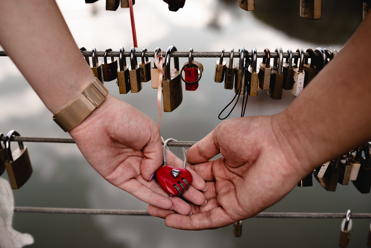 ENSAIO PRÉ-WEDDING EM HOLAMBRA-SP | PRÉ CASAMENTO HOLAMBRA-SP |  ENSAIO DE CASAL HOLAMBRA-SP | ENSAIO DE CASAL | 

FOTOS CASAL NO POR DO SOL | FOTOGRAFO DE CASAMENTO BAURU-SP | FOTOGRAFO EM BAURU-SP | HOLAMBRA CIDADE DAS FLORES

ENSAIO NO CAMPO DE FLORES 