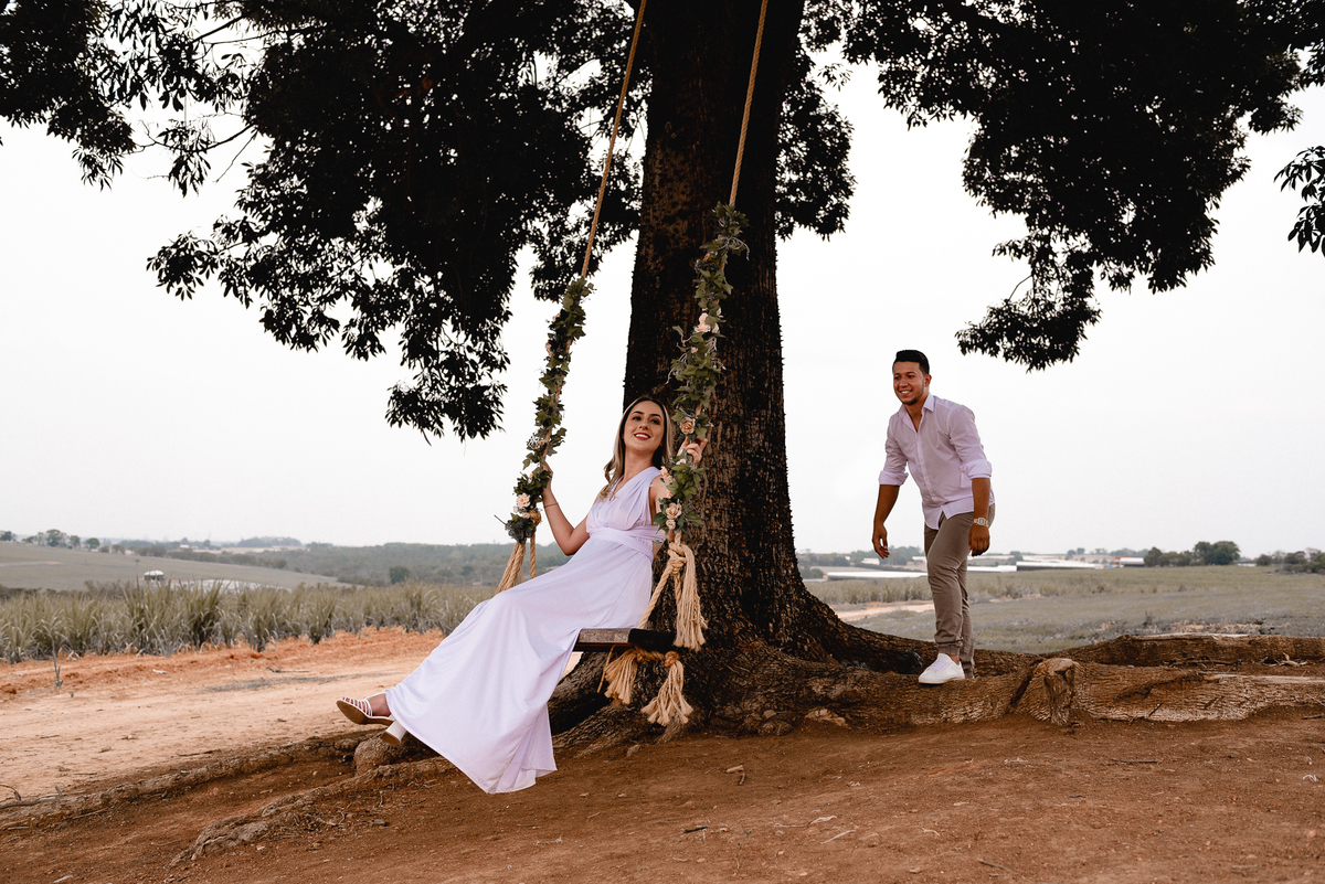 ENSAIO PRÉ-WEDDING EM HOLAMBRA-SP | PRÉ CASAMENTO HOLAMBRA-SP |  ENSAIO DE CASAL HOLAMBRA-SP | ENSAIO DE CASAL | 

FOTOS CASAL NO POR DO SOL | FOTOGRAFO DE CASAMENTO BAURU-SP | FOTOGRAFO EM BAURU-SP | HOLAMBRA CIDADE DAS FLORES

ENSAIO NO CAMPO DE FLORES 