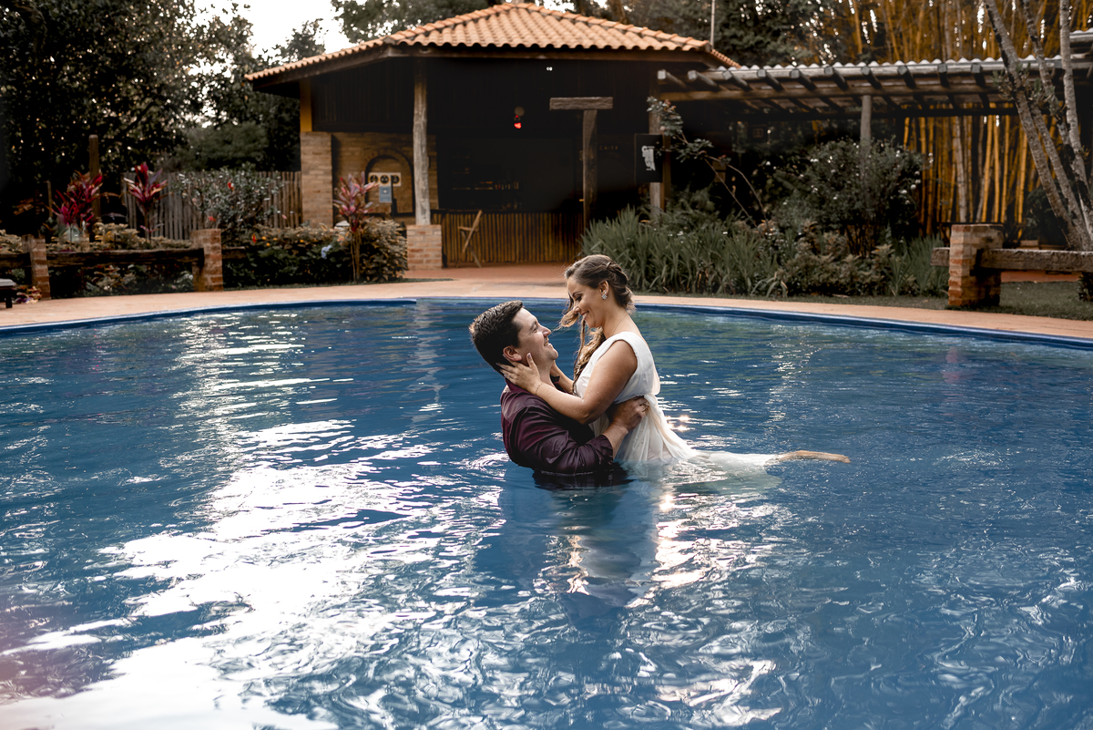 ENSAIO PRÉ-WEDDING EM BROTAS-SP | PRÉ CASAMENTO BROTAS-SP |  ENSAIO DE CASAL BROTAS-SP | ENSAIO DE CASAL | FOTOS CASAL NO POR DO SOL | FOTOGRAFO DE CASAMENTO BAURU-SP | FOTOGRAFO EM BAURU-SP | BROTAS-SP  | ENSAIO NA CACHOEIRA | FOTOS BROTAS 