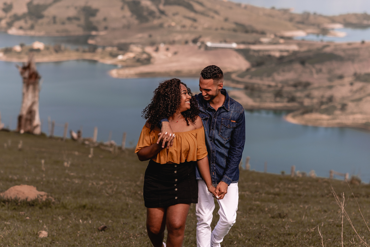 Ensaio Pré-Wedding Morro do gavião ensaio pré-wedding , morro do gavião ribeirão claro, ensaio no por do sol,ensaio casal no por do sol, ensaio de casal, fotografo de casamento em bauru-sp, noivas, fotografo de casamento, melhor fotografo de bauru