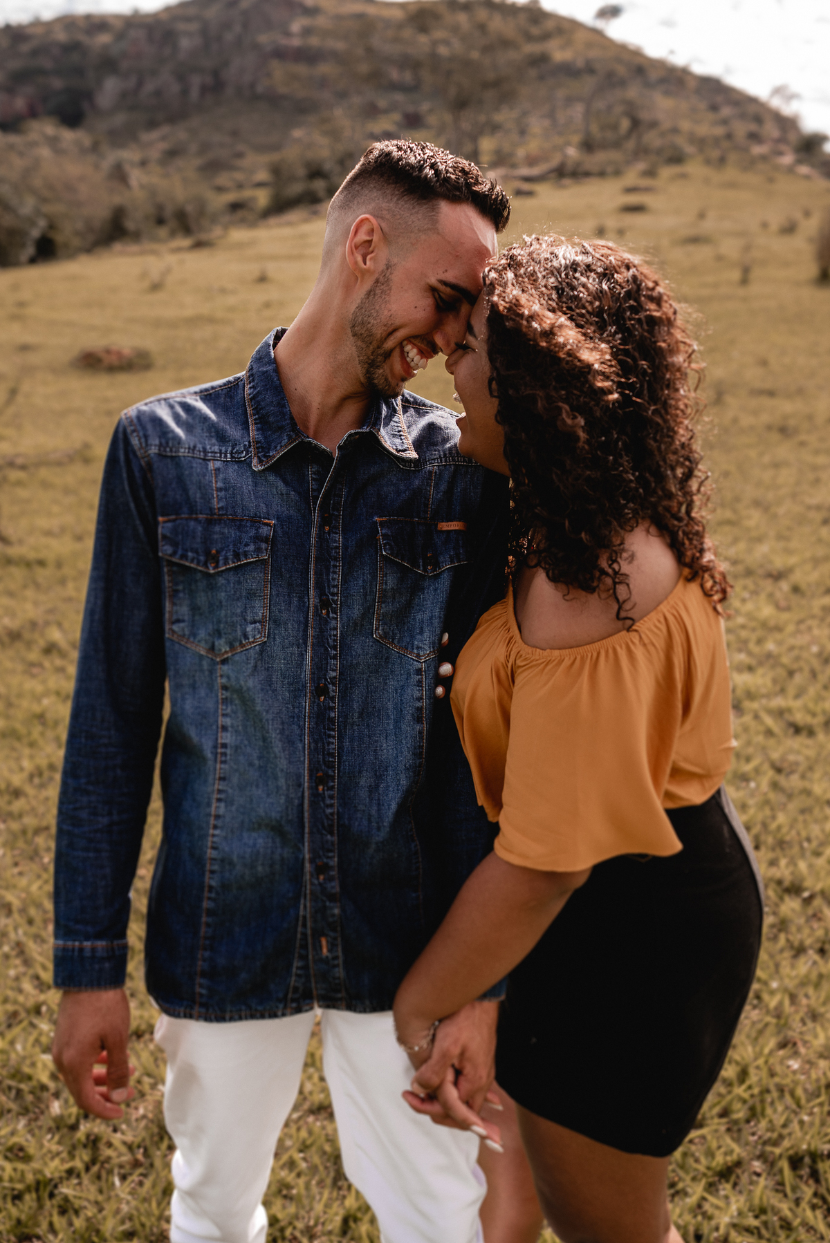 Ensaio Pré-Wedding Morro do gavião ensaio pré-wedding , morro do gavião ribeirão claro, ensaio no por do sol,ensaio casal no por do sol, ensaio de casal, fotografo de casamento em bauru-sp, noivas, fotografo de casamento, melhor fotografo de bauru