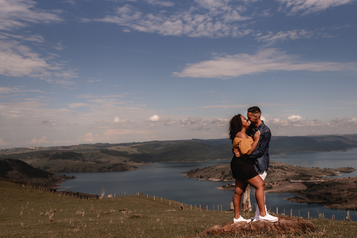 Ensaio Pré-Wedding Morro do gavião ensaio pré-wedding , morro do gavião ribeirão claro, ensaio no por do sol,ensaio casal no por do sol, ensaio de casal, fotografo de casamento em bauru-sp, noivas, fotografo de casamento, melhor fotografo de bauru