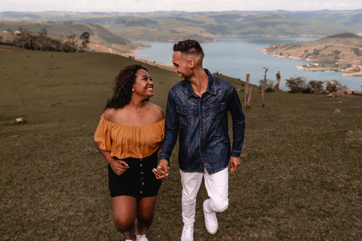 Ensaio Pré-Wedding Morro do gavião ensaio pré-wedding , morro do gavião ribeirão claro, ensaio no por do sol,ensaio casal no por do sol, ensaio de casal, fotografo de casamento em bauru-sp, noivas, fotografo de casamento, melhor fotografo de bauru