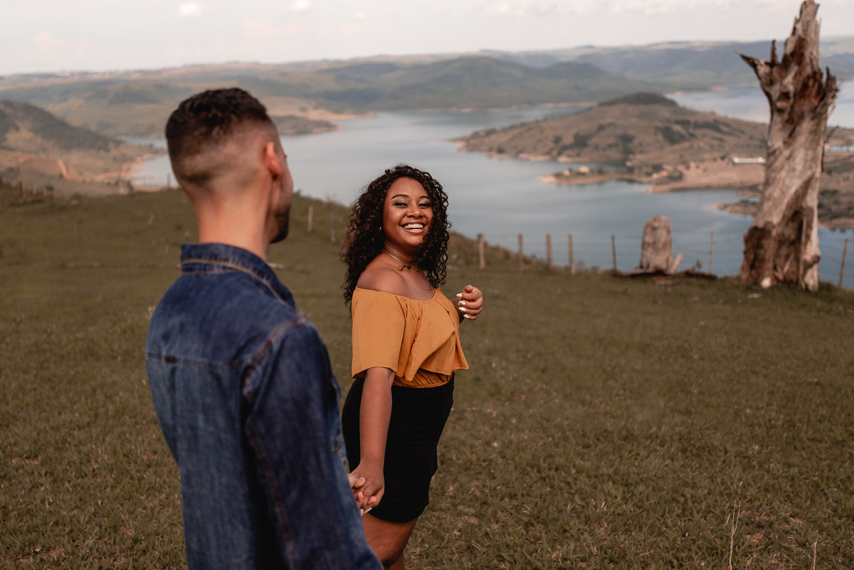 Ensaio Pré-Wedding Morro do gavião ensaio pré-wedding , morro do gavião ribeirão claro, ensaio no por do sol,ensaio casal no por do sol, ensaio de casal, fotografo de casamento em bauru-sp, noivas, fotografo de casamento, melhor fotografo de bauru