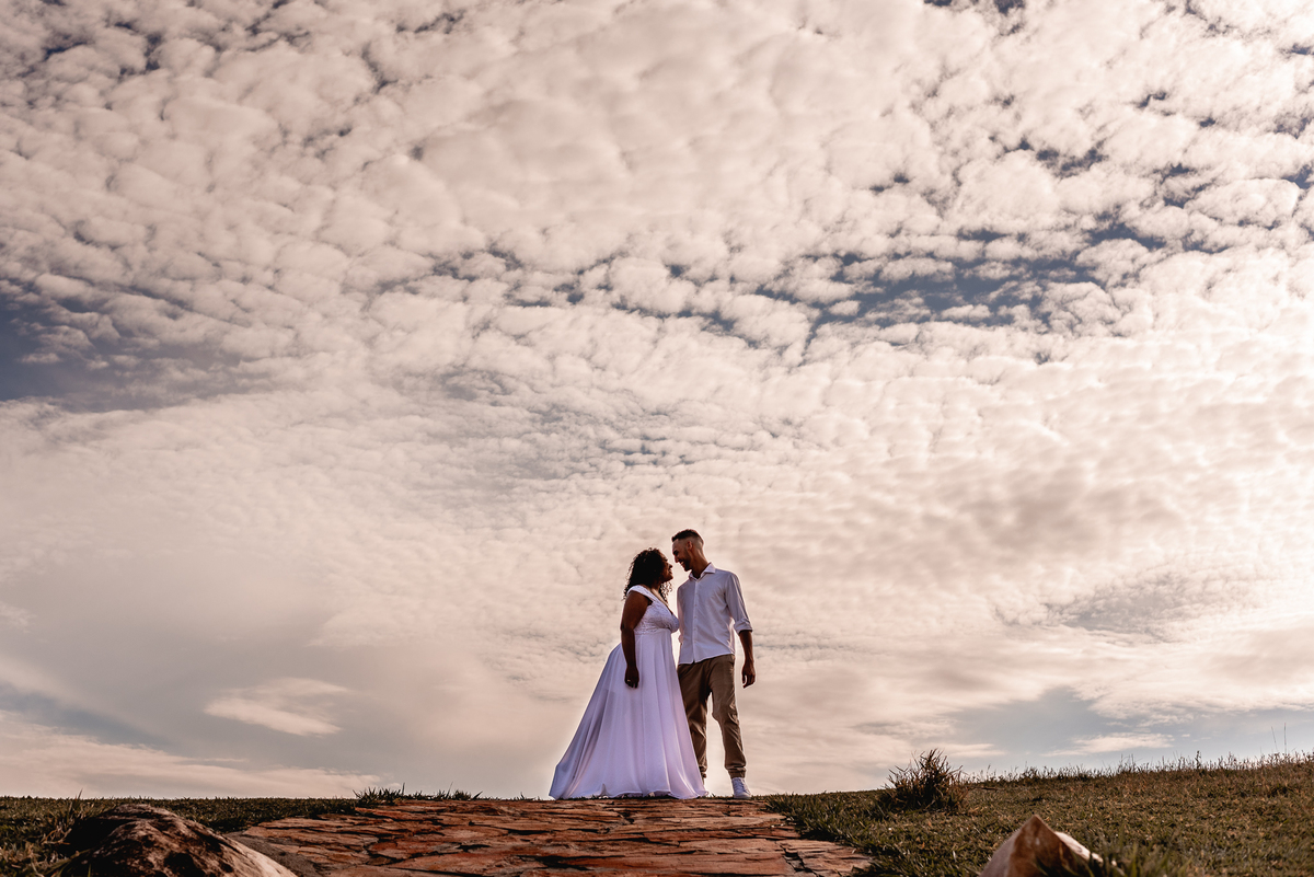 Ensaio Pré-Wedding Morro do gavião ensaio pré-wedding , morro do gavião ribeirão claro, ensaio no por do sol,ensaio casal no por do sol, ensaio de casal, fotografo de casamento em bauru-sp, noivas, fotografo de casamento, melhor fotografo de bauru