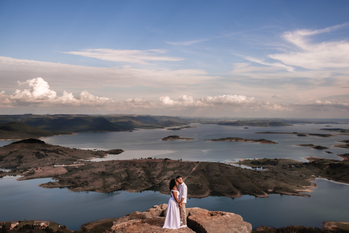 Ensaio Pré-Wedding Morro do gavião ensaio pré-wedding , morro do gavião ribeirão claro, ensaio no por do sol,ensaio casal no por do sol, ensaio de casal, fotografo de casamento em bauru-sp, noivas, fotografo de casamento, melhor fotografo de bauru