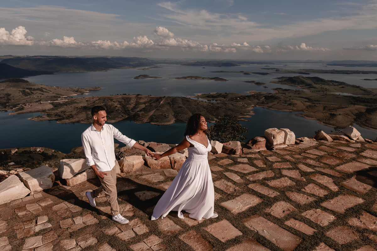 Ensaio Pré-Wedding Morro do gavião ensaio pré-wedding , morro do gavião ribeirão claro, ensaio no por do sol,ensaio casal no por do sol, ensaio de casal, fotografo de casamento em bauru-sp, noivas, fotografo de casamento, melhor fotografo de bauru