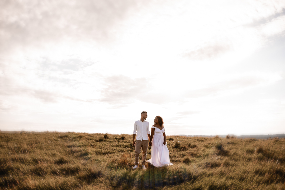 Ensaio Pré-Wedding Morro do gavião ensaio pré-wedding , morro do gavião ribeirão claro, ensaio no por do sol,ensaio casal no por do sol, ensaio de casal, fotografo de casamento em bauru-sp, noivas, fotografo de casamento, melhor fotografo de bauru