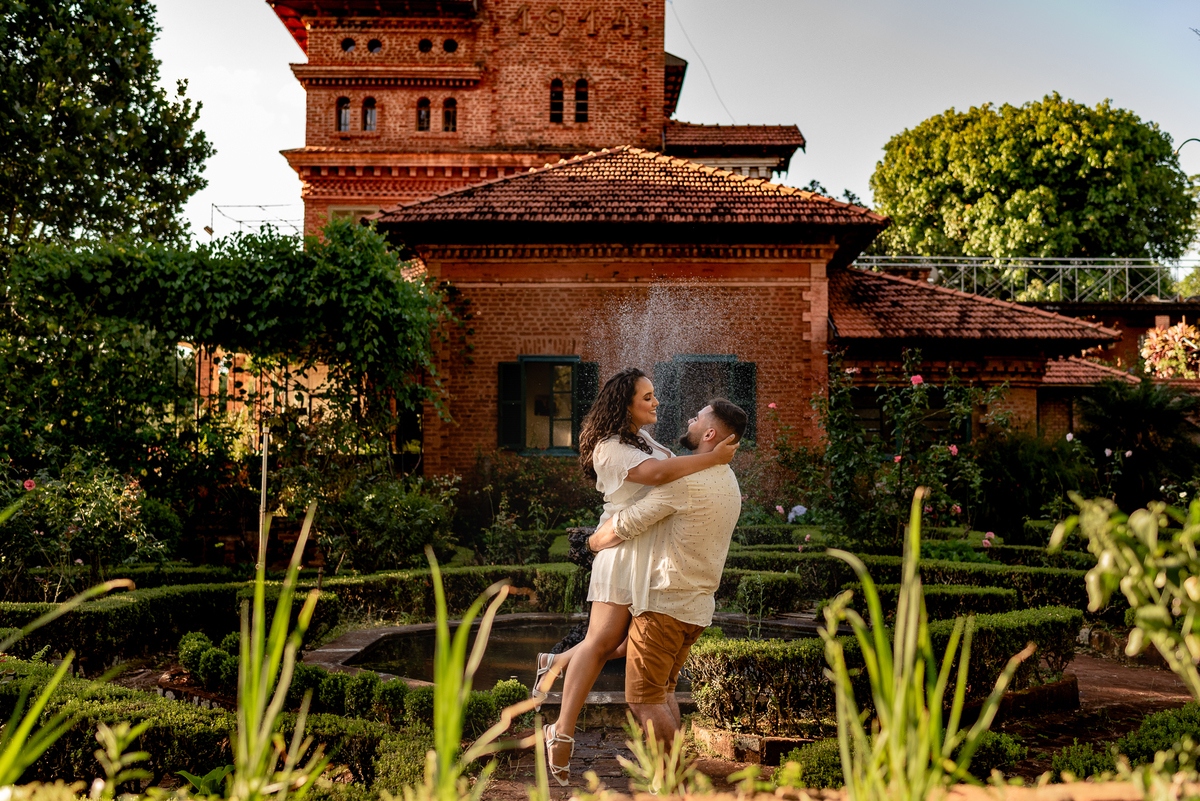 Ensaio Pré-Wedding Castelo Furlani ensaio pré-wedding em castelo, castelo furlani pederneiras-sp, castelo furlani, castelo, ensaio de casal castelo, fotografo de casamento em bauru-sp, noivas, fotografo de casamento, melhor fotografo de casamento 