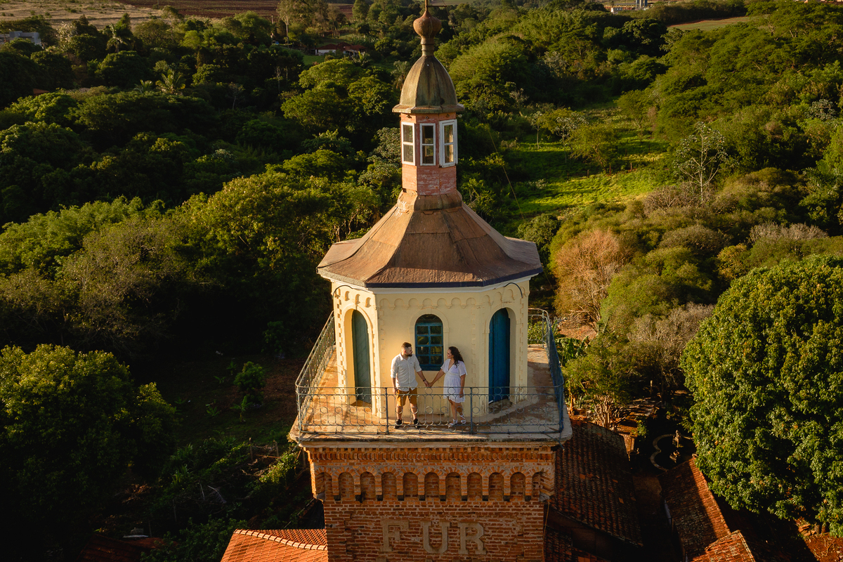 Ensaio Pré-Wedding Castelo Furlani ensaio pré-wedding em castelo, castelo furlani pederneiras-sp, castelo furlani, castelo, ensaio de casal castelo, fotografo de casamento em bauru-sp, noivas, fotografo de casamento, melhor fotografo de casamento 