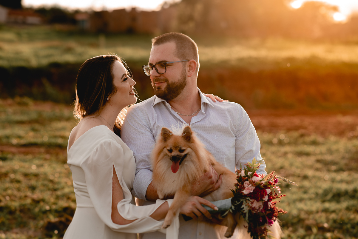 ENSAIO PRÉ-WEDDING HARAS EM PIRATININGA-SP | PRÉ CASAMENTO HARAS PIRATININGA-SP |  ENSAIO DE CASAL PIRATININGA-SP | ENSAIO DE CASAL EM HARAS | FOTOS CASAL NO POR DO SOL | FOTOGRAFO DE CASAMENTO BAURU-SP | FOTOGRAFO EM BAURU-SP | HARAS | HARAS PIRATININGA-