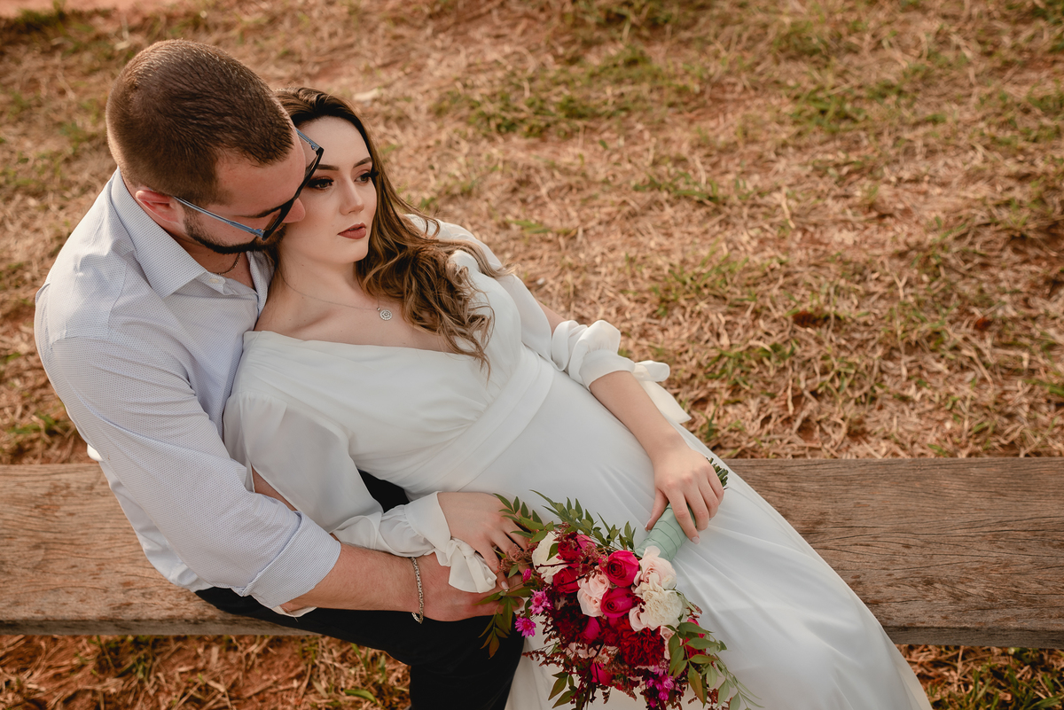 ENSAIO PRÉ-WEDDING HARAS EM PIRATININGA-SP | PRÉ CASAMENTO HARAS PIRATININGA-SP |  ENSAIO DE CASAL PIRATININGA-SP | ENSAIO DE CASAL EM HARAS | FOTOS CASAL NO POR DO SOL | FOTOGRAFO DE CASAMENTO BAURU-SP | FOTOGRAFO EM BAURU-SP | HARAS | HARAS PIRATININGA-