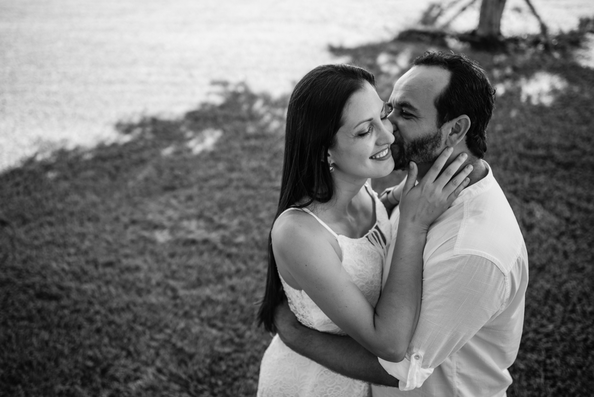 ENSAIO PRÉ-WEDDING EM LANCHA ITAPUÍ-SP | PRÉ CASAMENTO EM LANCHA MARINA POUSADA DO SOL ITAPUÍ-SP |  ENSAIO DE CASAL MARINA POUSADA DO SOL ITAPUÍ-SP | ENSAIO DE CASAL EM LANCHA | FOTOS CASAL NO POR DO SOL | FOTOGRAFO DE CASAMENTO BAURU-SP | FOTOGRAFO EM BA