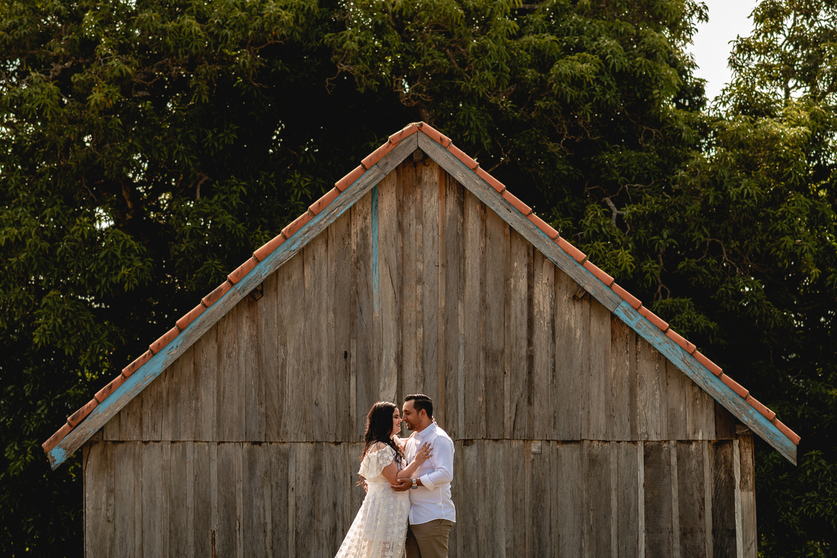 ENSAIO PRÉ-WEDDING MORRO DO GAVIÃO | PRÉ CASAMENTO MORRO DO GAVIÃO |  ENSAIO DE CASAL EM RIBEIRÃO CLARO | ENSAIO DE CASAL | FOTOS CASAL NO POR DO SOL | FOTOGRAFO DE CASAMENTO BAURU-SP | FOTOGRAFO EM BAURU-SP | ENSAIO PRÉ WEDDING NO POR DO SOL  | ENSAIO CA