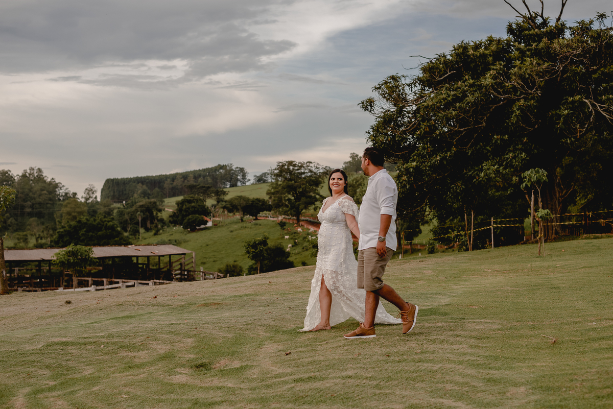 ENSAIO PRÉ-WEDDING MORRO DO GAVIÃO | PRÉ CASAMENTO MORRO DO GAVIÃO |  ENSAIO DE CASAL EM RIBEIRÃO CLARO | ENSAIO DE CASAL | FOTOS CASAL NO POR DO SOL | FOTOGRAFO DE CASAMENTO BAURU-SP | FOTOGRAFO EM BAURU-SP | ENSAIO PRÉ WEDDING NO POR DO SOL  | ENSAIO CA