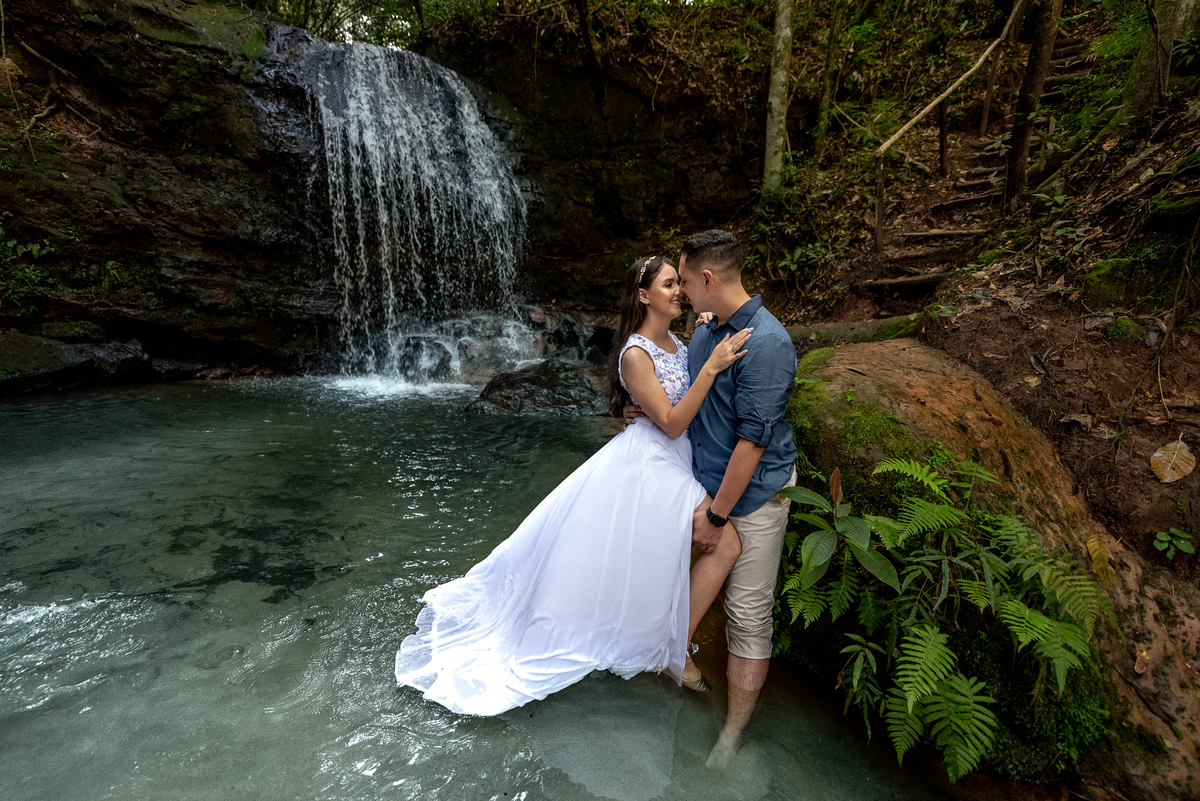 pré wedding, ensaio pré casamento, Gavea pousada, por do sol na gavea pousada, ensaio pré-wedding Gavea pousda, Fotografo de Casamento em bauru, fotografo de casamento em marilia, fotografo de casamento criativo