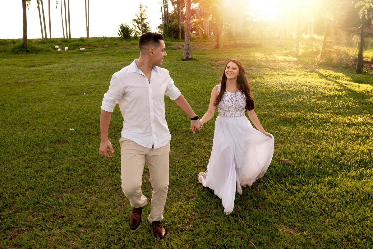 pré wedding, ensaio pré casamento, Gavea pousada, por do sol na gavea pousada, ensaio pré-wedding Gavea pousda, Fotografo de Casamento em bauru, fotografo de casamento em marilia, fotografo de casamento criativo