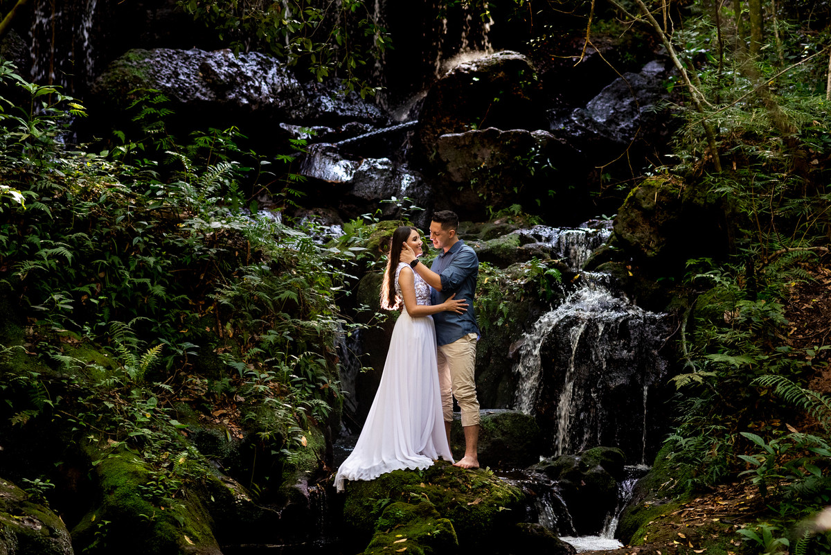 pré wedding, ensaio pré casamento, Gavea pousada, por do sol na gavea pousada, ensaio pré-wedding Gavea pousda, Fotografo de Casamento em bauru, fotografo de casamento em marilia, fotografo de casamento criativo