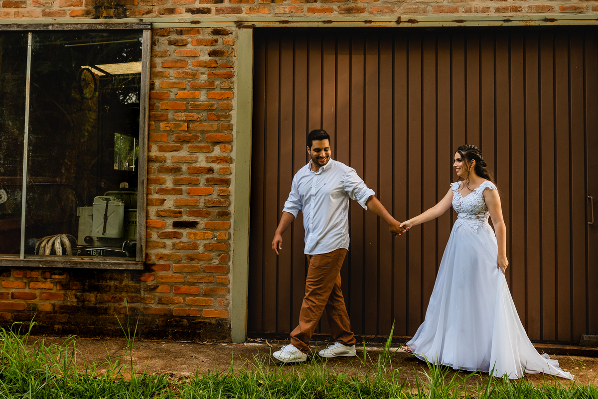 pré wedding, ensaio pré casamento, Espaço Light Piratininga, por do sol , ensaio pré-wedding espaço Piratininga, Fotografo de Casamento em bauru, fotografo de casamento em marilia, fotografo de casamento criativo