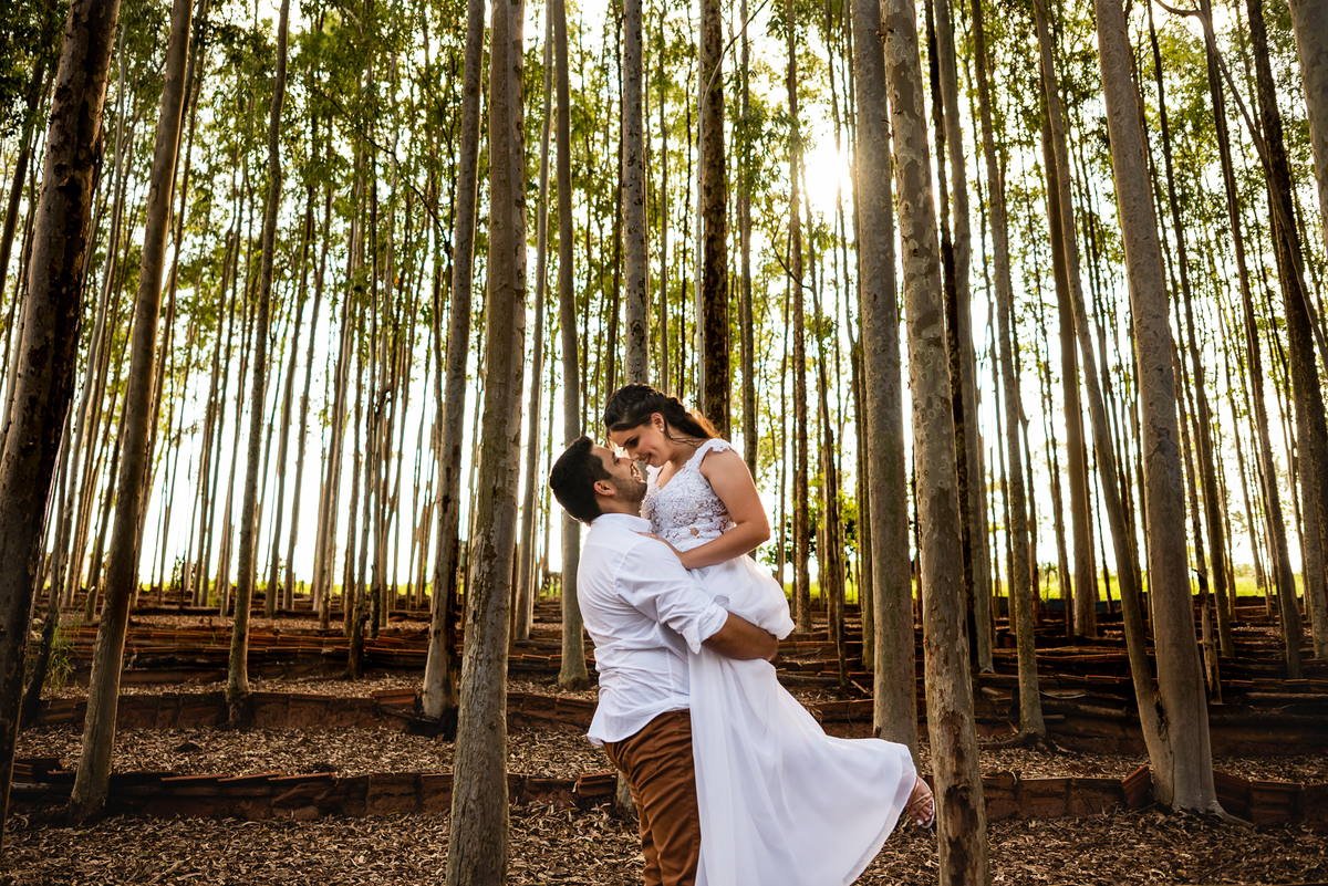 pré wedding, ensaio pré casamento, Espaço Light Piratininga, por do sol , ensaio pré-wedding espaço Piratininga, Fotografo de Casamento em bauru, fotografo de casamento em marilia, fotografo de casamento criativo