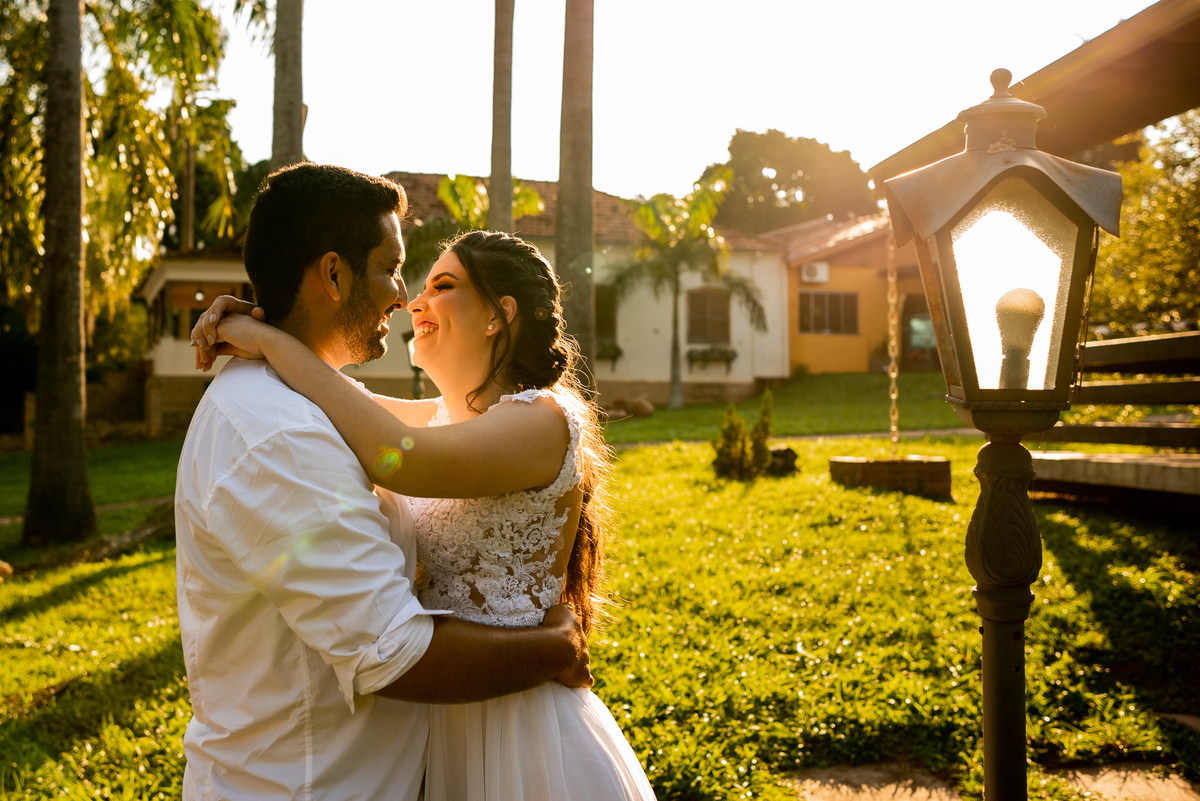 pré wedding, ensaio pré casamento, Espaço Light Piratininga, por do sol , ensaio pré-wedding espaço Piratininga, Fotografo de Casamento em bauru, fotografo de casamento em marilia, fotografo de casamento criativo