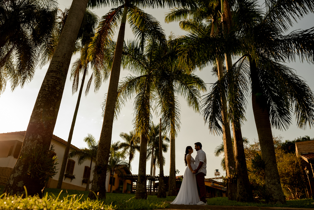 pré wedding, ensaio pré casamento, Espaço Light Piratininga, por do sol , ensaio pré-wedding espaço Piratininga, Fotografo de Casamento em bauru, fotografo de casamento em marilia, fotografo de casamento criativo