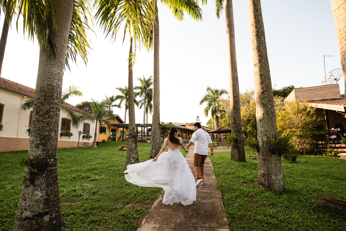 pré wedding, ensaio pré casamento, Espaço Light Piratininga, por do sol , ensaio pré-wedding espaço Piratininga, Fotografo de Casamento em bauru, fotografo de casamento em marilia, fotografo de casamento criativo