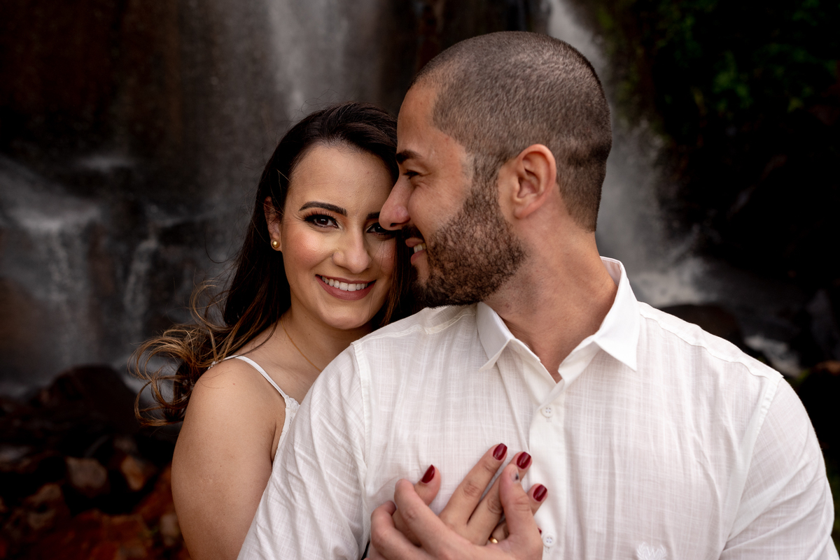 ENSAIO PRÉ-WEDDING RECANTO DAS CACHOEIRAS EM BROTAS-SP | PRÉ CASAMENTO RECANTO DAS CACHOEIRAS BROTAS-SP |  ENSAIO DE CASAL BROTAS-SP | ENSAIO DE CASAL RECANTO DAS CACHOEIRAS | FOTOS CASAL NO POR DO SOL | FOTOGRAFO DE CASAMENTO BAURU-SP | FOTOGRAFO EM BAUR