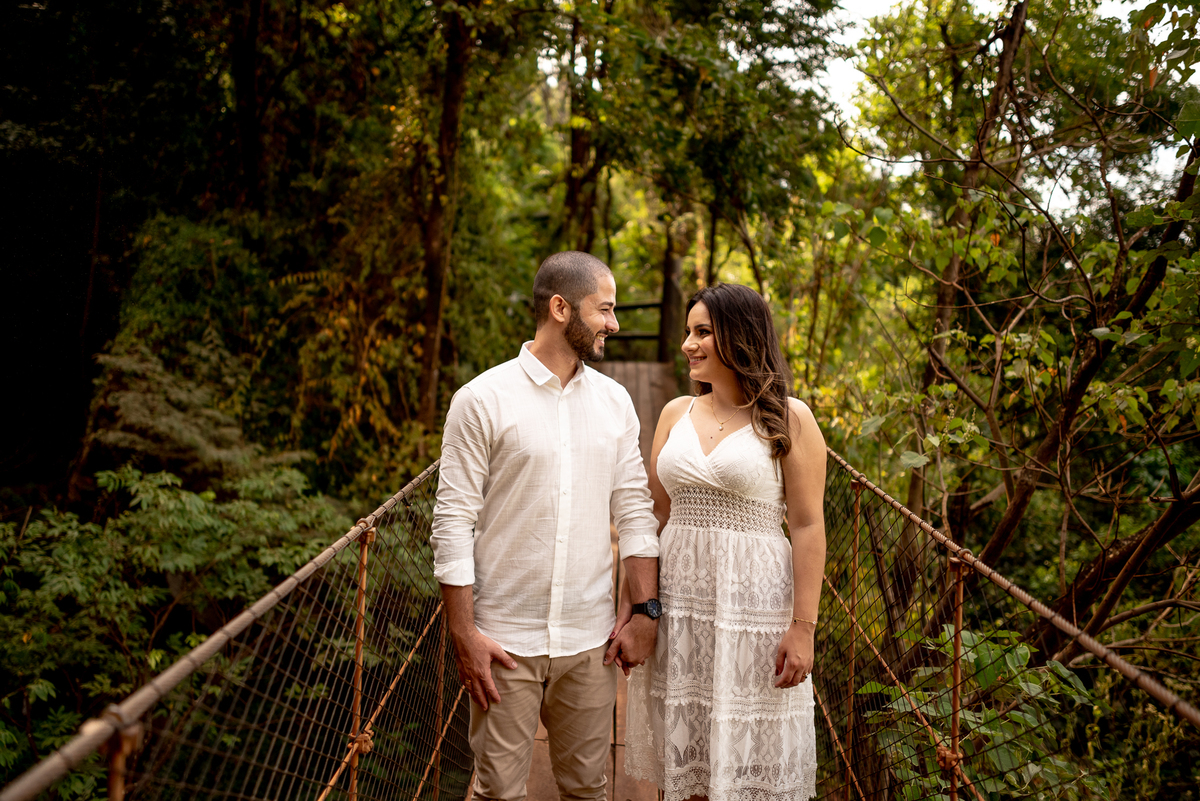 ENSAIO PRÉ-WEDDING RECANTO DAS CACHOEIRAS EM BROTAS-SP | PRÉ CASAMENTO RECANTO DAS CACHOEIRAS BROTAS-SP |  ENSAIO DE CASAL BROTAS-SP | ENSAIO DE CASAL RECANTO DAS CACHOEIRAS | FOTOS CASAL NO POR DO SOL | FOTOGRAFO DE CASAMENTO BAURU-SP | FOTOGRAFO EM BAUR