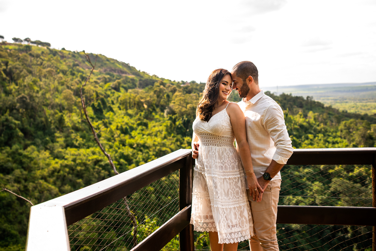 ENSAIO PRÉ-WEDDING RECANTO DAS CACHOEIRAS EM BROTAS-SP | PRÉ CASAMENTO RECANTO DAS CACHOEIRAS BROTAS-SP |  ENSAIO DE CASAL BROTAS-SP | ENSAIO DE CASAL RECANTO DAS CACHOEIRAS | FOTOS CASAL NO POR DO SOL | FOTOGRAFO DE CASAMENTO BAURU-SP | FOTOGRAFO EM BAUR