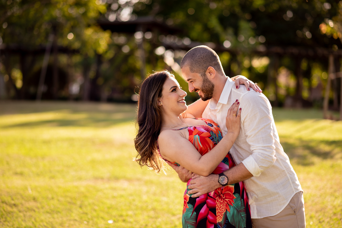 ENSAIO PRÉ-WEDDING RECANTO DAS CACHOEIRAS EM BROTAS-SP | PRÉ CASAMENTO RECANTO DAS CACHOEIRAS BROTAS-SP |  ENSAIO DE CASAL BROTAS-SP | ENSAIO DE CASAL RECANTO DAS CACHOEIRAS | FOTOS CASAL NO POR DO SOL | FOTOGRAFO DE CASAMENTO BAURU-SP | FOTOGRAFO EM BAUR