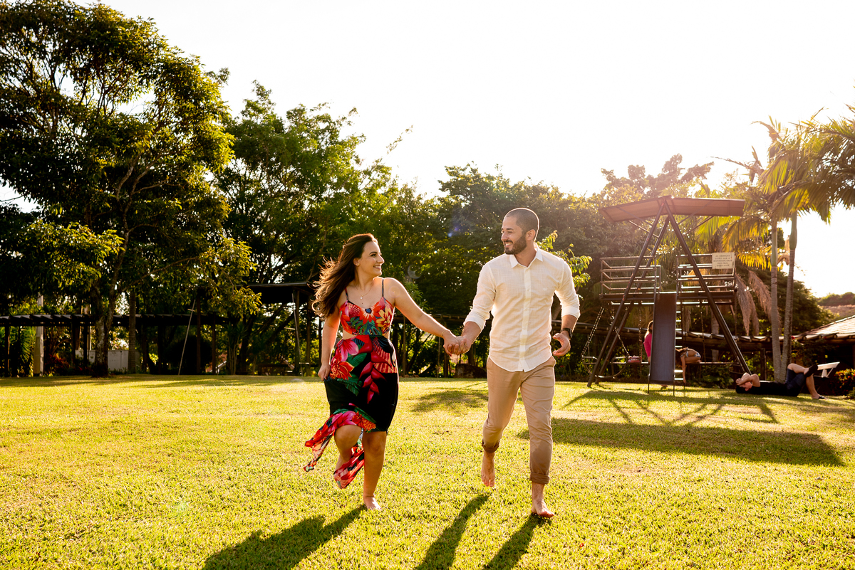 ENSAIO PRÉ-WEDDING RECANTO DAS CACHOEIRAS EM BROTAS-SP | PRÉ CASAMENTO RECANTO DAS CACHOEIRAS BROTAS-SP |  ENSAIO DE CASAL BROTAS-SP | ENSAIO DE CASAL RECANTO DAS CACHOEIRAS | FOTOS CASAL NO POR DO SOL | FOTOGRAFO DE CASAMENTO BAURU-SP | FOTOGRAFO EM BAUR