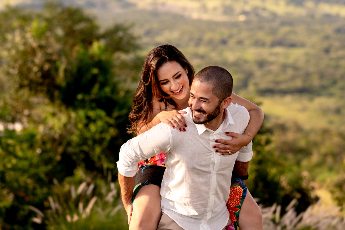 ENSAIO PRÉ-WEDDING RECANTO DAS CACHOEIRAS EM BROTAS-SP | PRÉ CASAMENTO RECANTO DAS CACHOEIRAS BROTAS-SP |  ENSAIO DE CASAL BROTAS-SP | ENSAIO DE CASAL RECANTO DAS CACHOEIRAS | FOTOS CASAL NO POR DO SOL | FOTOGRAFO DE CASAMENTO BAURU-SP | FOTOGRAFO EM BAUR