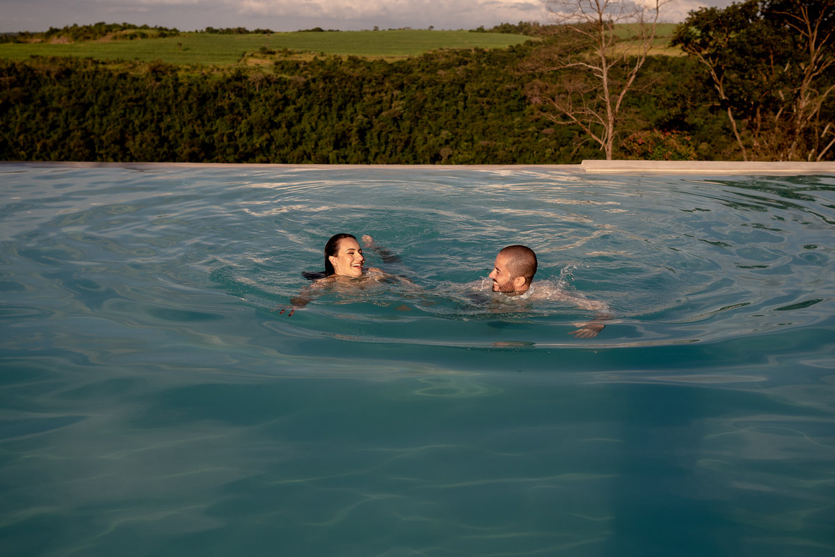 ENSAIO PRÉ-WEDDING RECANTO DAS CACHOEIRAS EM BROTAS-SP | PRÉ CASAMENTO RECANTO DAS CACHOEIRAS BROTAS-SP |  ENSAIO DE CASAL BROTAS-SP | ENSAIO DE CASAL RECANTO DAS CACHOEIRAS | FOTOS CASAL NO POR DO SOL | FOTOGRAFO DE CASAMENTO BAURU-SP | FOTOGRAFO EM BAUR