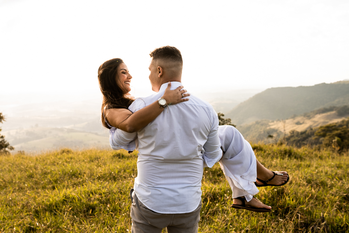 ENSAIO PRÉ-WEDDING GIGANTE ADORMECIDO | PRÉ CASAMENTO PARDINHO-SP |  ENSAIO DE CASAL PRÉ WEDDING | ENSAIO DE CASAL | FOTOS CASAL NO NASCER DO SOL  | FOTOGRAFO DE CASAMENTO BAURU-SP | FOTOGRAFO EM BAURU-SP | ENSAIO PRÉ WEDDING NO NASCER DO   | ENSAIO CASAL
