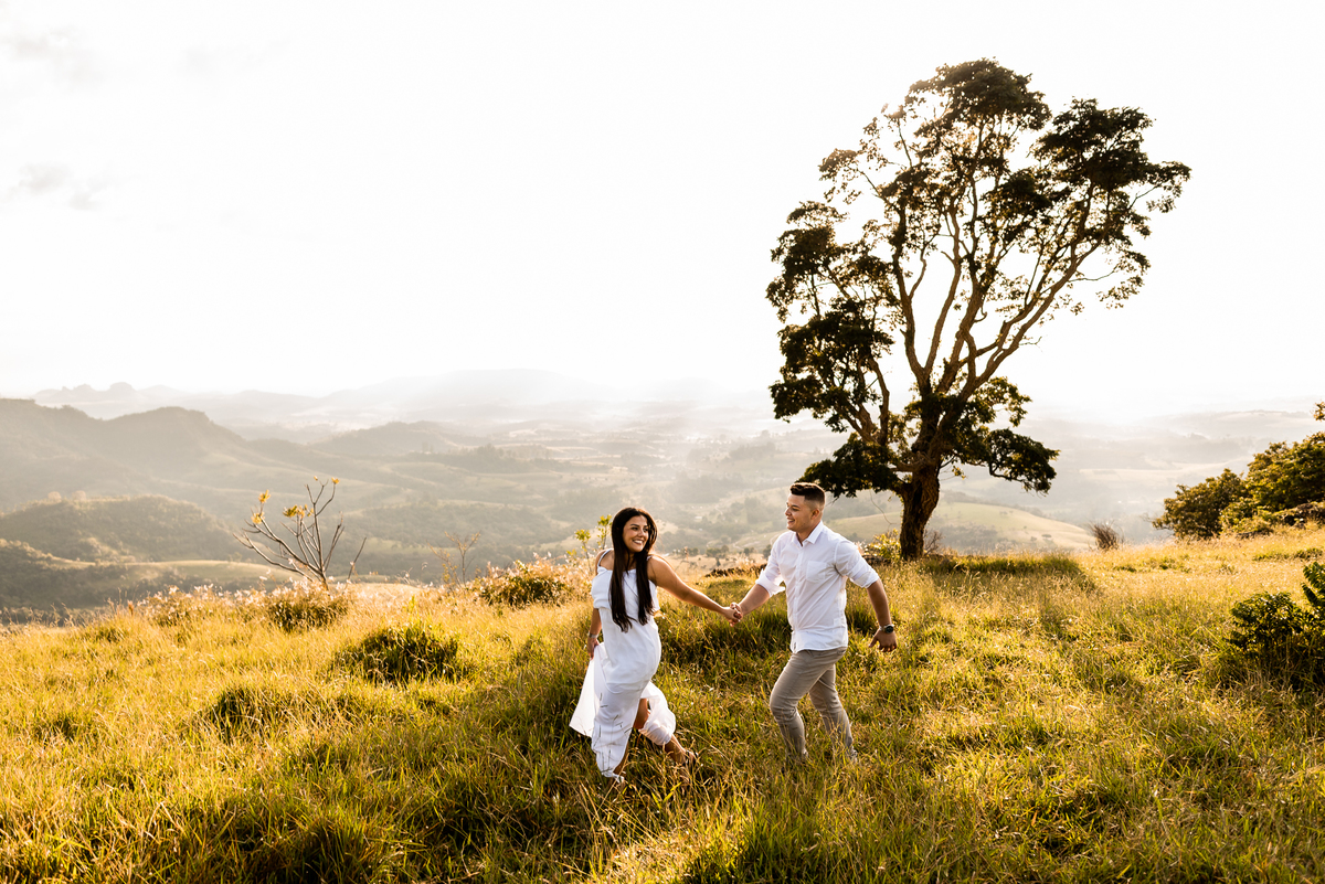 ENSAIO PRÉ-WEDDING GIGANTE ADORMECIDO | PRÉ CASAMENTO PARDINHO-SP |  ENSAIO DE CASAL PRÉ WEDDING | ENSAIO DE CASAL | FOTOS CASAL NO NASCER DO SOL  | FOTOGRAFO DE CASAMENTO BAURU-SP | FOTOGRAFO EM BAURU-SP | ENSAIO PRÉ WEDDING NO NASCER DO   | ENSAIO CASAL