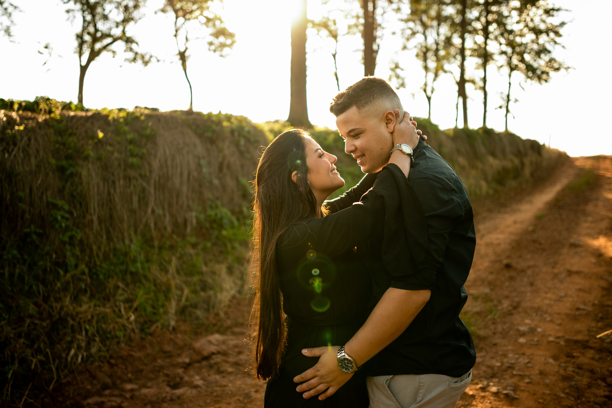 ENSAIO PRÉ-WEDDING GIGANTE ADORMECIDO | PRÉ CASAMENTO PARDINHO-SP |  ENSAIO DE CASAL PRÉ WEDDING | ENSAIO DE CASAL | FOTOS CASAL NO NASCER DO SOL  | FOTOGRAFO DE CASAMENTO BAURU-SP | FOTOGRAFO EM BAURU-SP | ENSAIO PRÉ WEDDING NO NASCER DO   | ENSAIO CASAL
