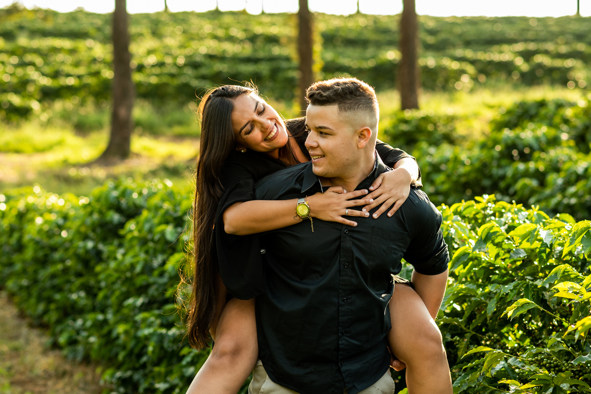 ENSAIO PRÉ-WEDDING GIGANTE ADORMECIDO | PRÉ CASAMENTO PARDINHO-SP |  ENSAIO DE CASAL PRÉ WEDDING | ENSAIO DE CASAL | FOTOS CASAL NO NASCER DO SOL  | FOTOGRAFO DE CASAMENTO BAURU-SP | FOTOGRAFO EM BAURU-SP | ENSAIO PRÉ WEDDING NO NASCER DO   | ENSAIO CASAL