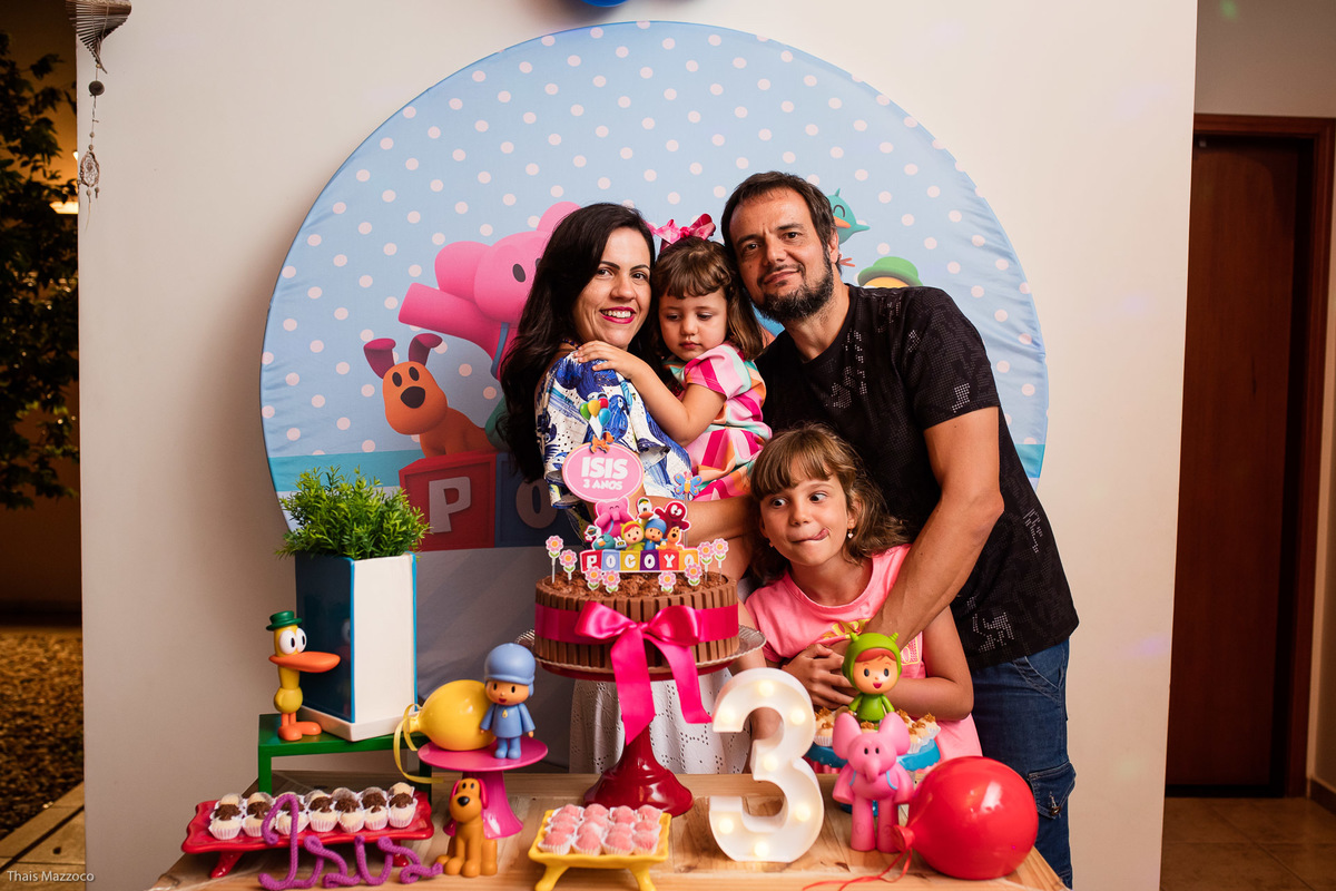 festa de aniversario infantil em casa tema decoraçao pocoyo cama elastica thais mazzoco fotografia