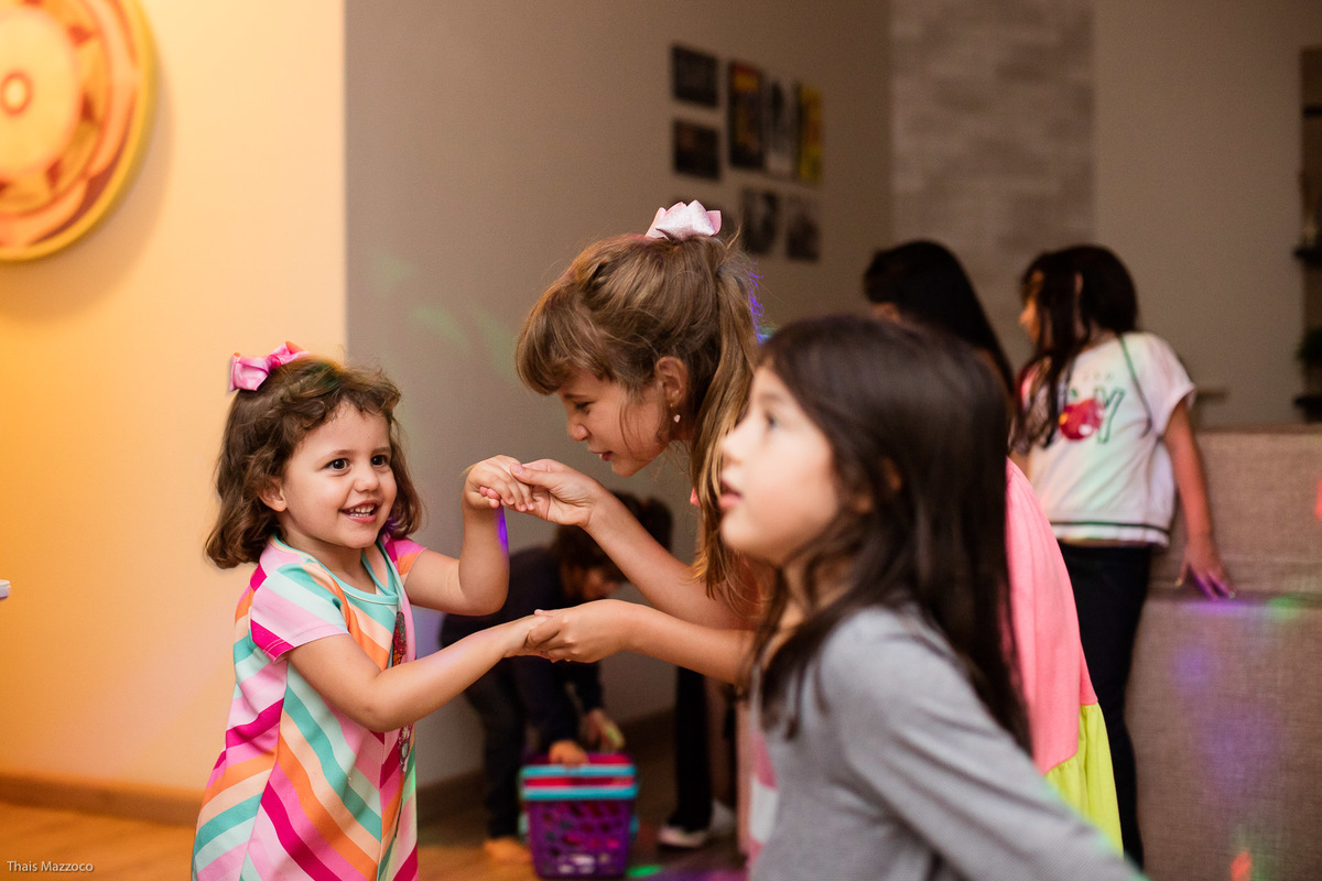 festa de aniversario infantil em casa tema decoraçao pocoyo cama elastica thais mazzoco fotografia