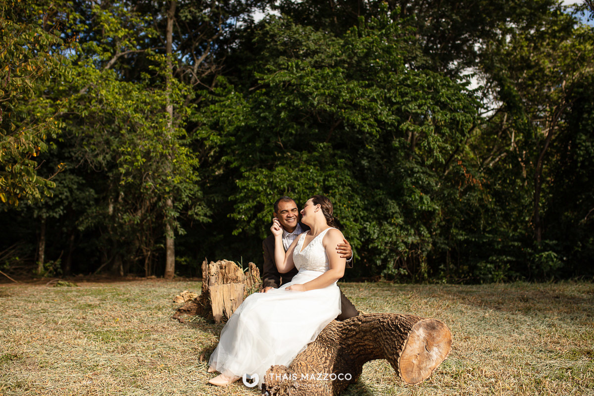 ensaio, noivos, pre wedding, tresh the dress, ensaio casal, parque ecologico, campinas, ar livre, noivos, vestido de noiva,  thais mazzoco fotografia