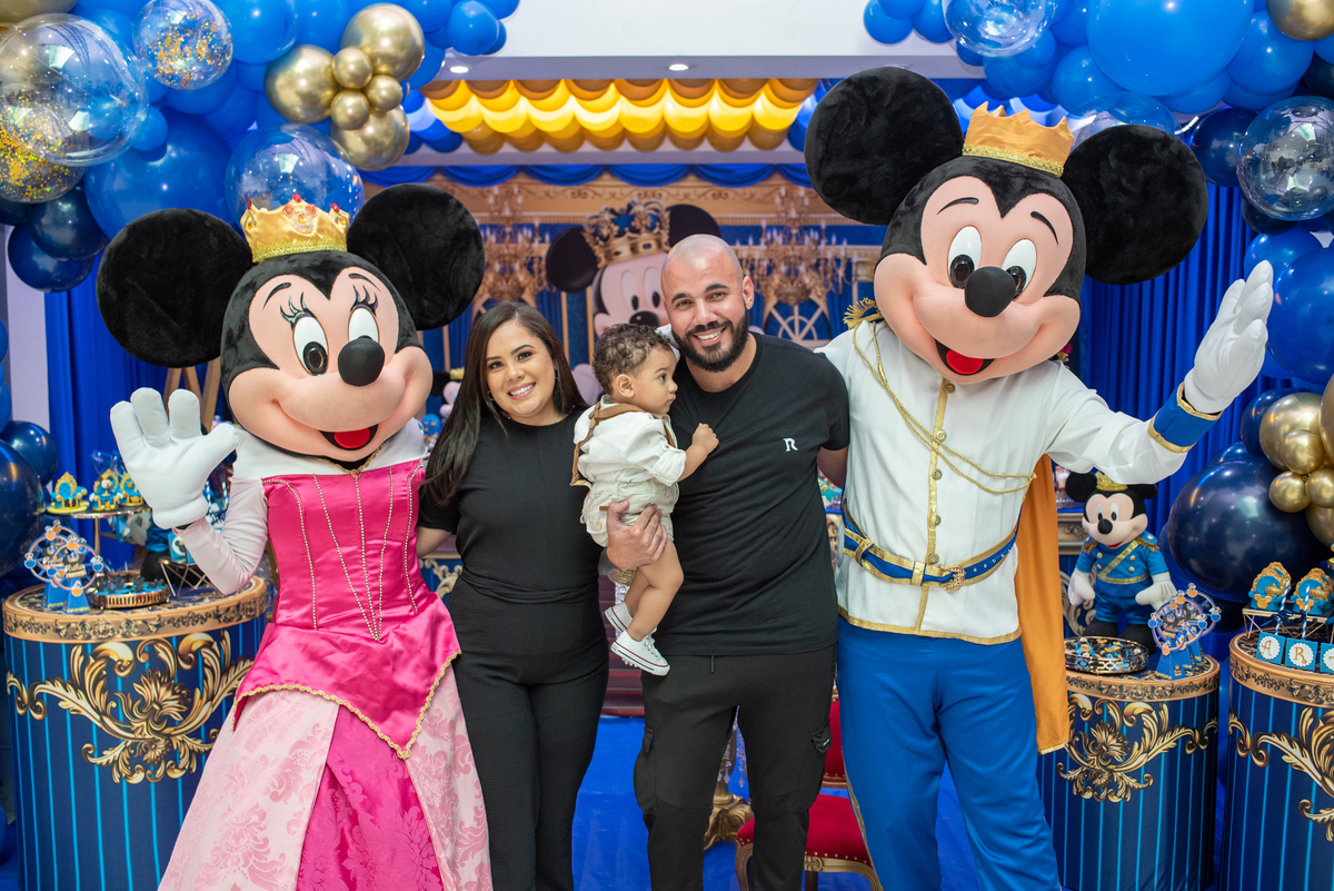 Fotografia Profissional de Festa Infantil – Capturando momentos únicos de alegria, sorrisos espontâneos e a magia das celebrações. Ideal para aniversários temáticos, decoração criativa e registros de crianças em ambientes cheios de cor e diversão. Perfeit