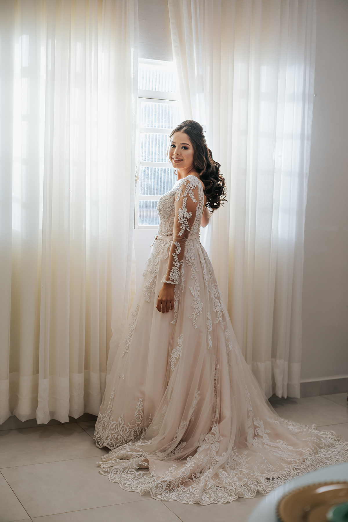 casamento, vestido, noiva, penteado, make, foto, casamento, fotografo, flaviomarquesfotografias, xinguara, noivado, ensaio, casal, igreja, casamento, making off, fotos, casamento, xinguara, flaviomarques, flavio, fotografias, casamento